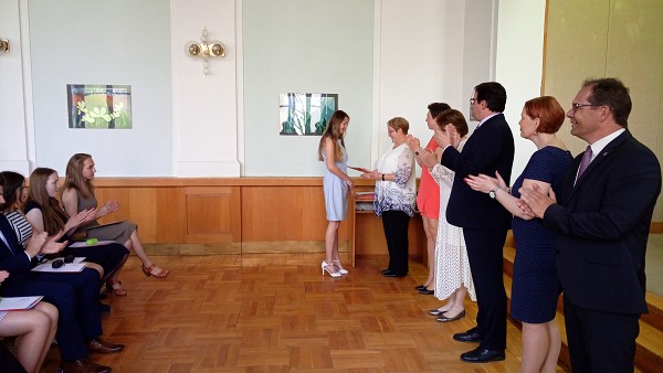 Předávání maturitních vysvědčení