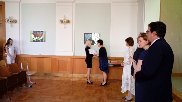 Předávání maturitních vysvědčení