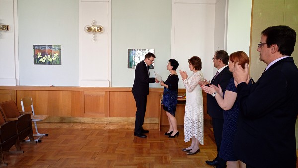 Předávání maturitních vysvědčení