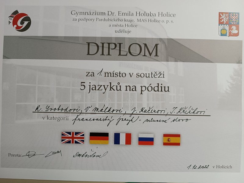Soutež 5 jazyků na pódiu