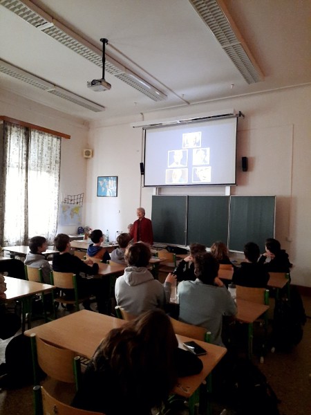 Beseda o holocaustu s p. Vidlákovou