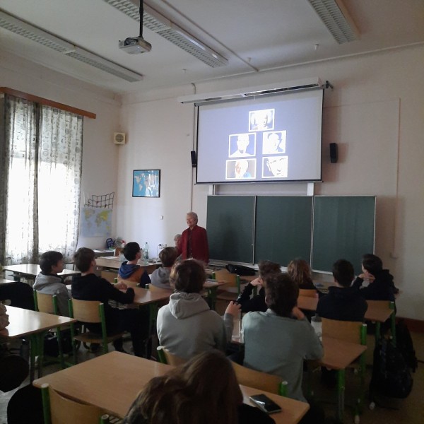Beseda o holocaustu s p. Vidlákovou