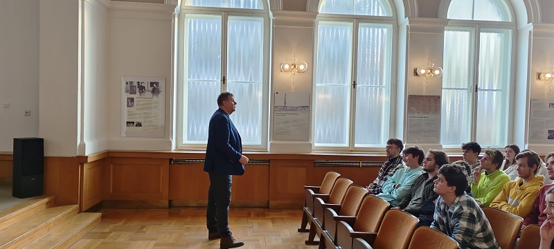 Beseda s prof. Hynkem o VŠ