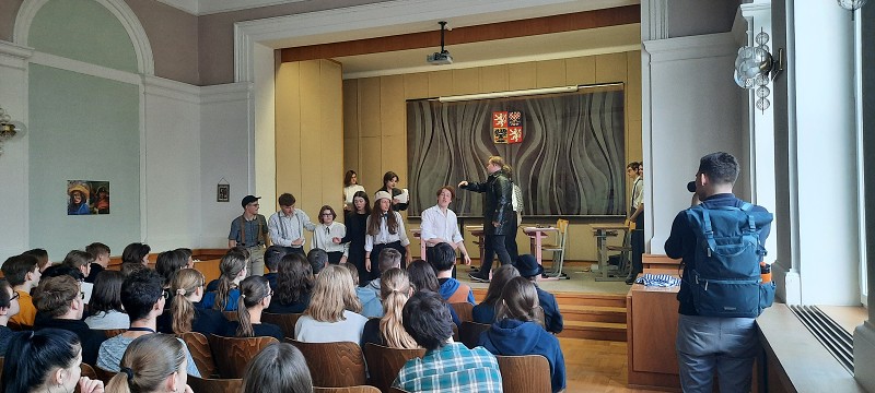 Projektový den k 17. listopadu