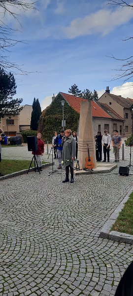 Projektový den k 17. listopadu
