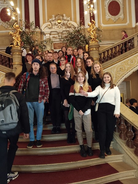4. B v Mahenově dovadle v Brně