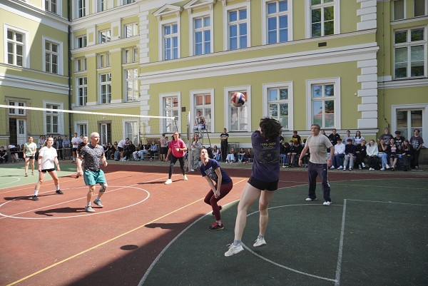 Poslední zvonění 2025