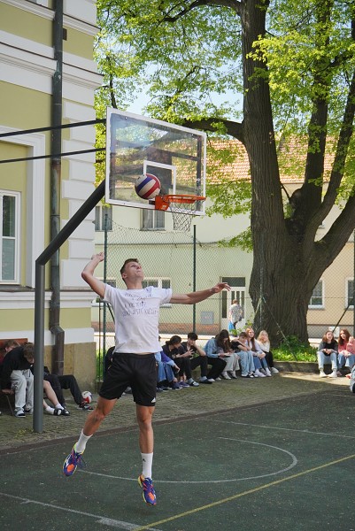Poslední zvonění 2025